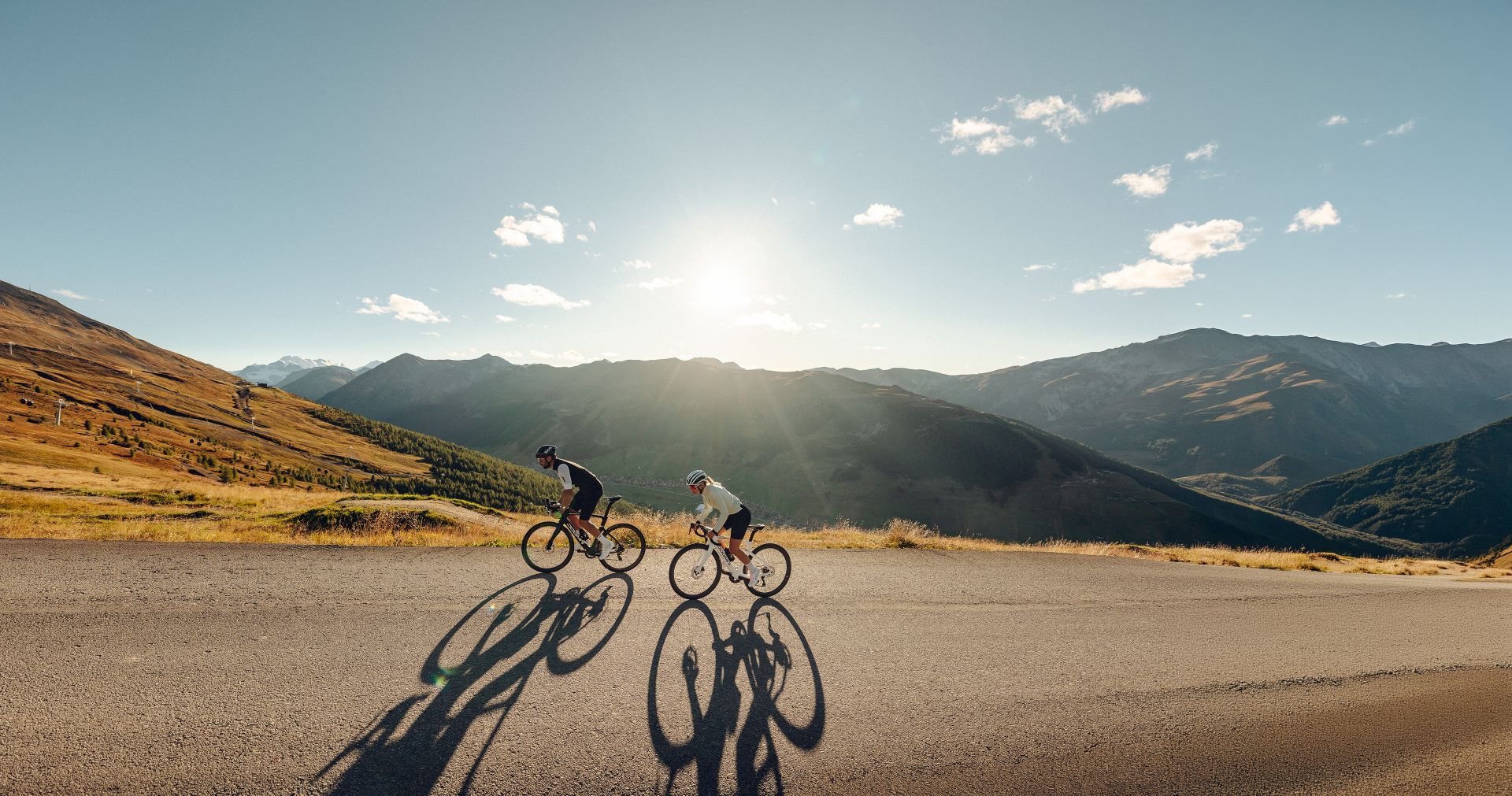 road-cycling-e00dd52455600516c6e21fa302a135f71d09d651